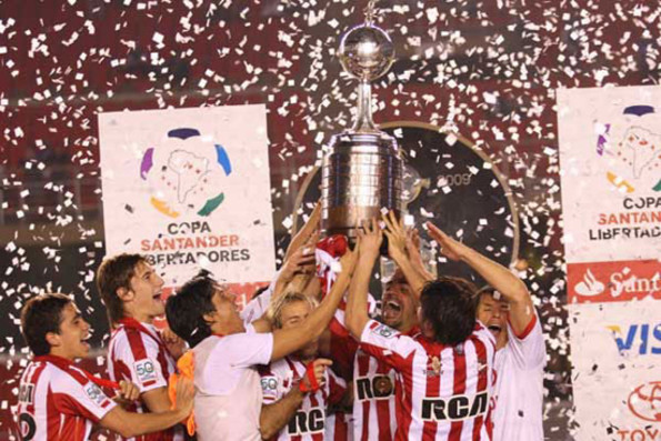 Estudiantes de La Plata 2009 Copa Libertadores Champions