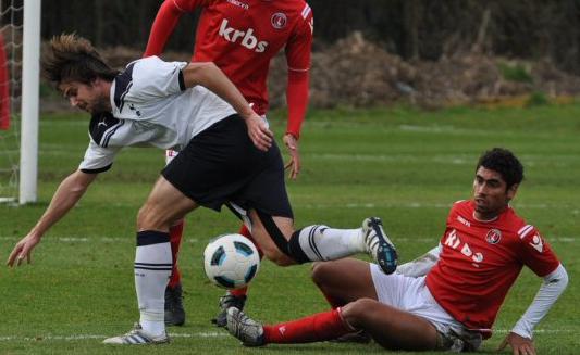 Niko Kranjcar in action during Spurs XIs 3-1 win over Charlton Athletic, January 2011