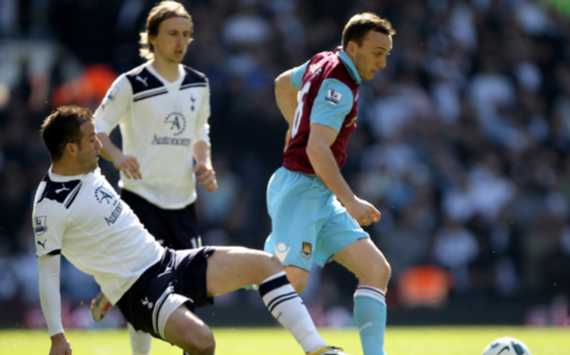 Rafael van der Vaart in action for Tottenham Hotspur against West Ham United